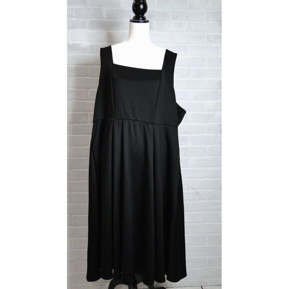 Torrid Size 4 Dress Square Neck Skater Scuba Black Midi - Picture 1 of 6